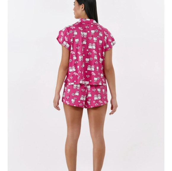 New Hello Kitty Valentine's Day pajamas pajama set shorts 2025 Sanrio 2X - Picture 6 of 6